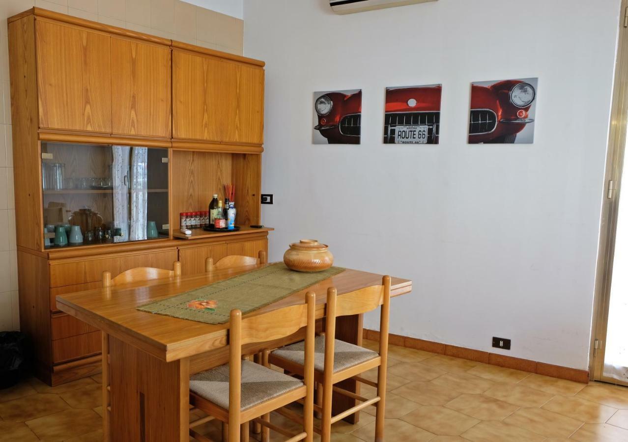 Guest House Via Crispi Pozzallo Eksteriør billede